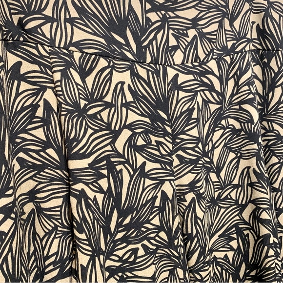 Skirt 100% Silk sz.6 - Picture 3 of 9